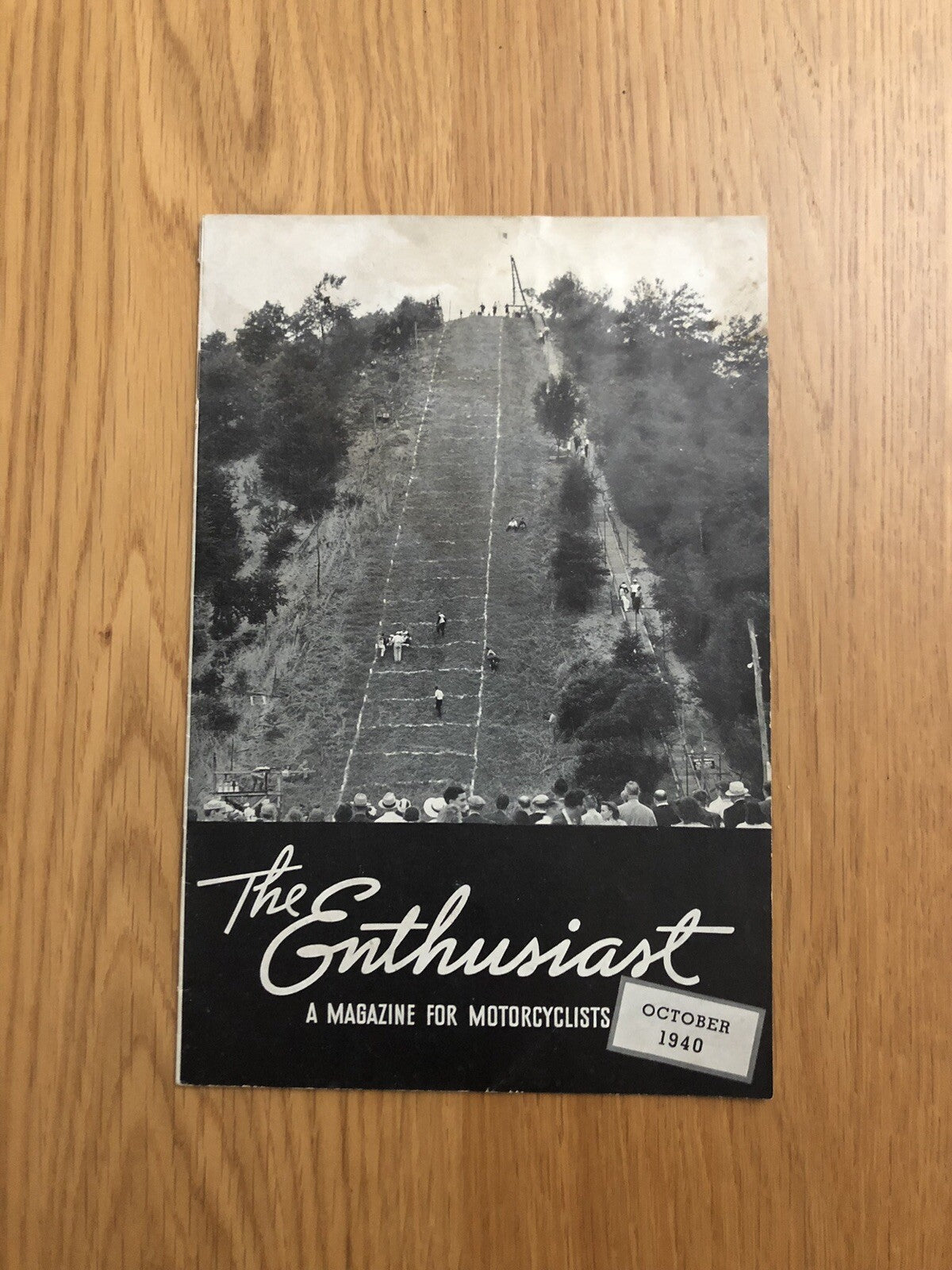 Harley Davidson The Enthusiast October 1940 vintage