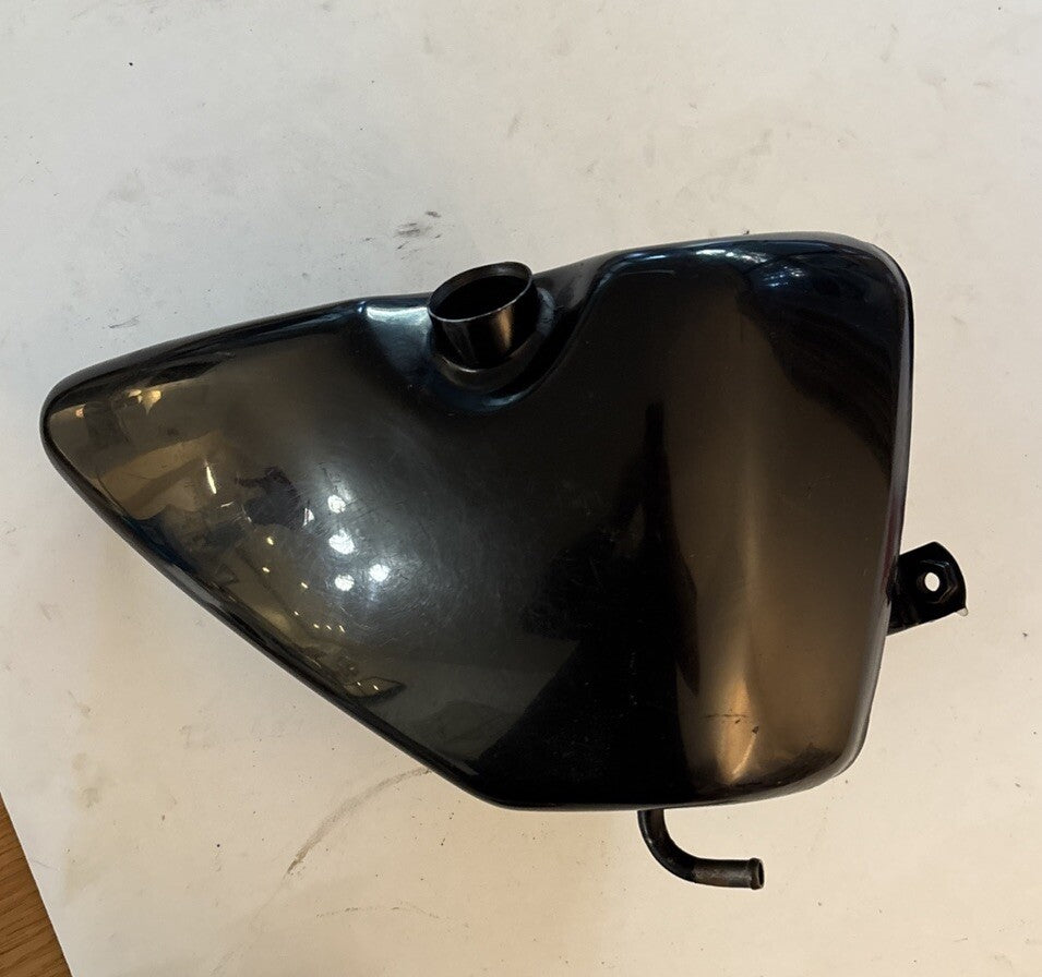 Harley Davidson XLH883 XLH 883 Sportster Oil Tank Reservoir